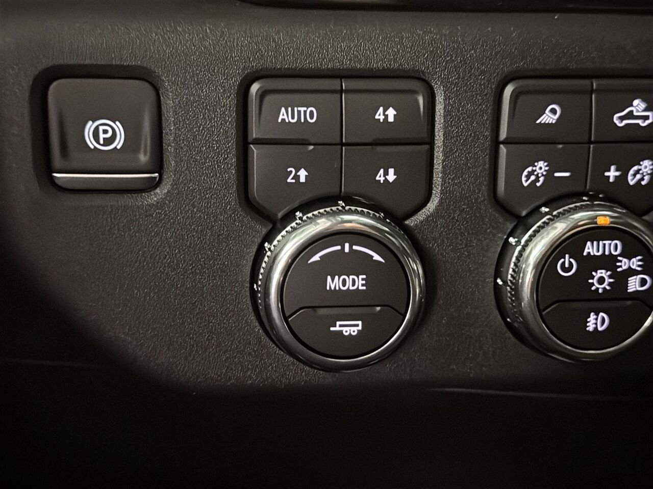 2026 GMC Sierra 2500HD SLT cabine multiplace 4RM 159 po STERLING METALLIC Saint-Hyacinthe - photo #15