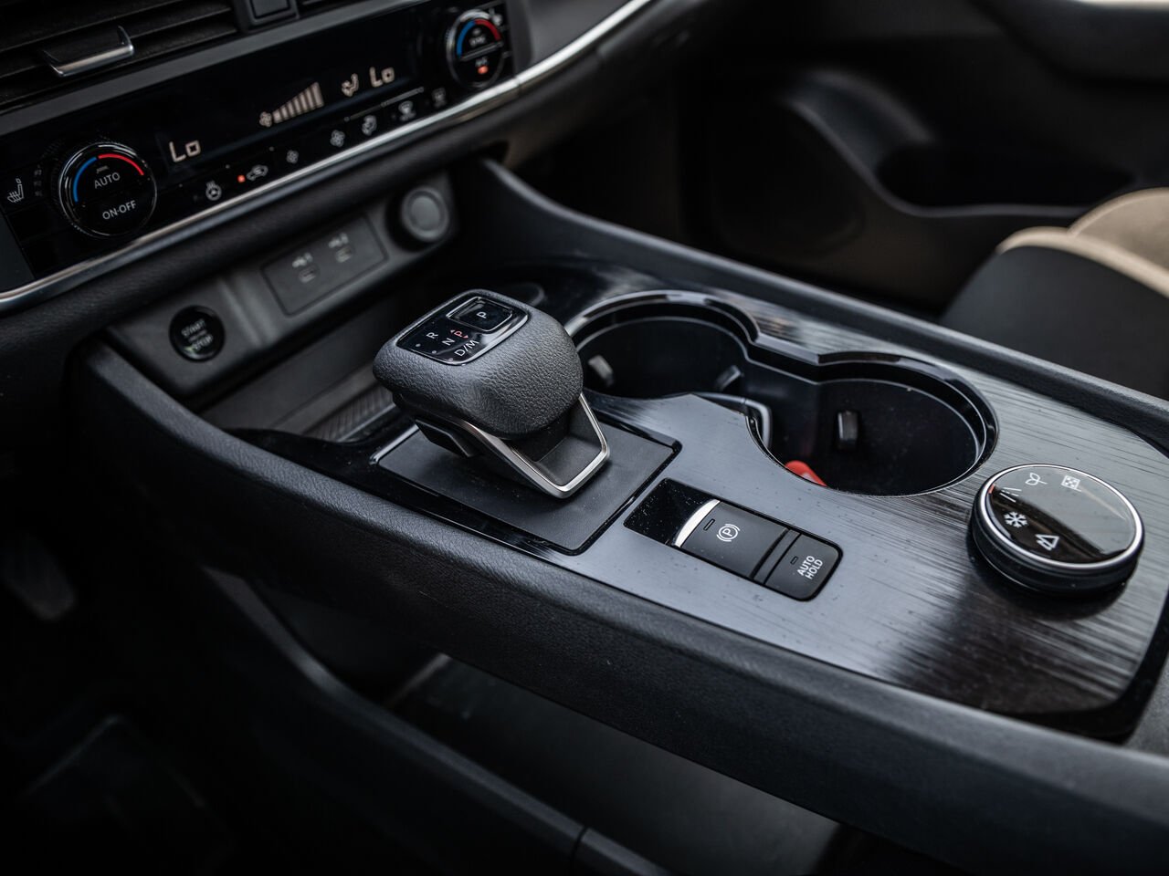 2024 Nissan Rogue Black Sainte-Julienne - photo #25
