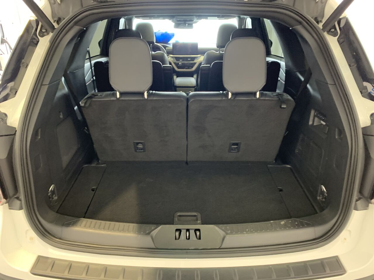 2025 Ford Explorer ST EXPLORER ST 4WD White Châteauguay - photo #10