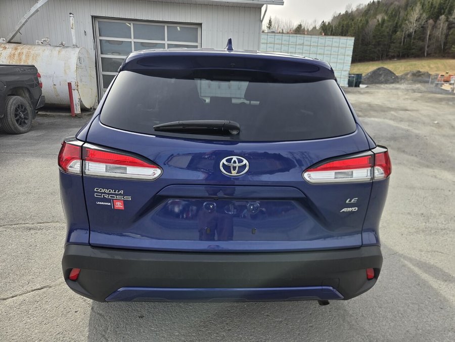 Toyota Corolla Cross 2022 2022 Bleu choc métallisé