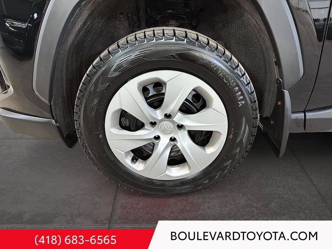 Toyota RAV4 99357B-118 | LE, AWD 2024 Noir minuit métallisé Québec - photo #15