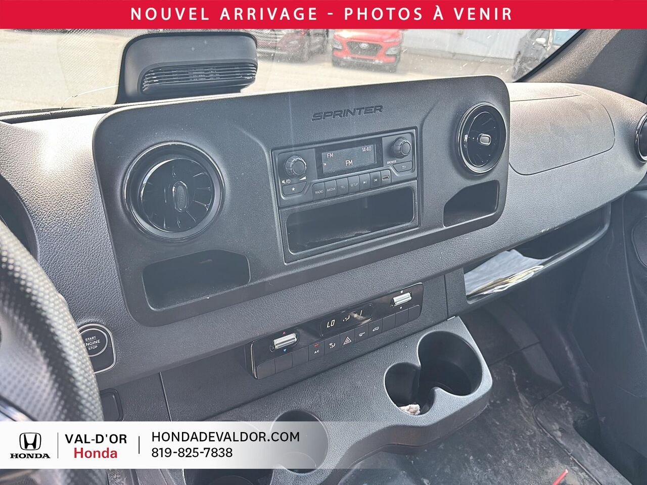 Mercedes-Benz Sprinter fourgonnette utilitaire 2500 4 cyl. en ligne diesel toit surélevé 170 po 2025 Blanc Val-d'Or - photo #5