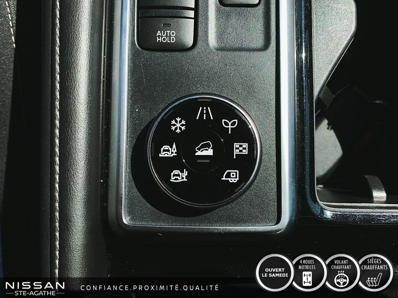 2024 Nissan Pathfinder Blue Saint-Jérôme - photo #23