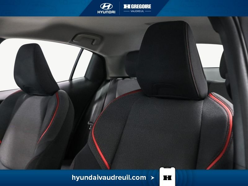 2026 Toyota Prius Silver Saint-Eustache - photo #16