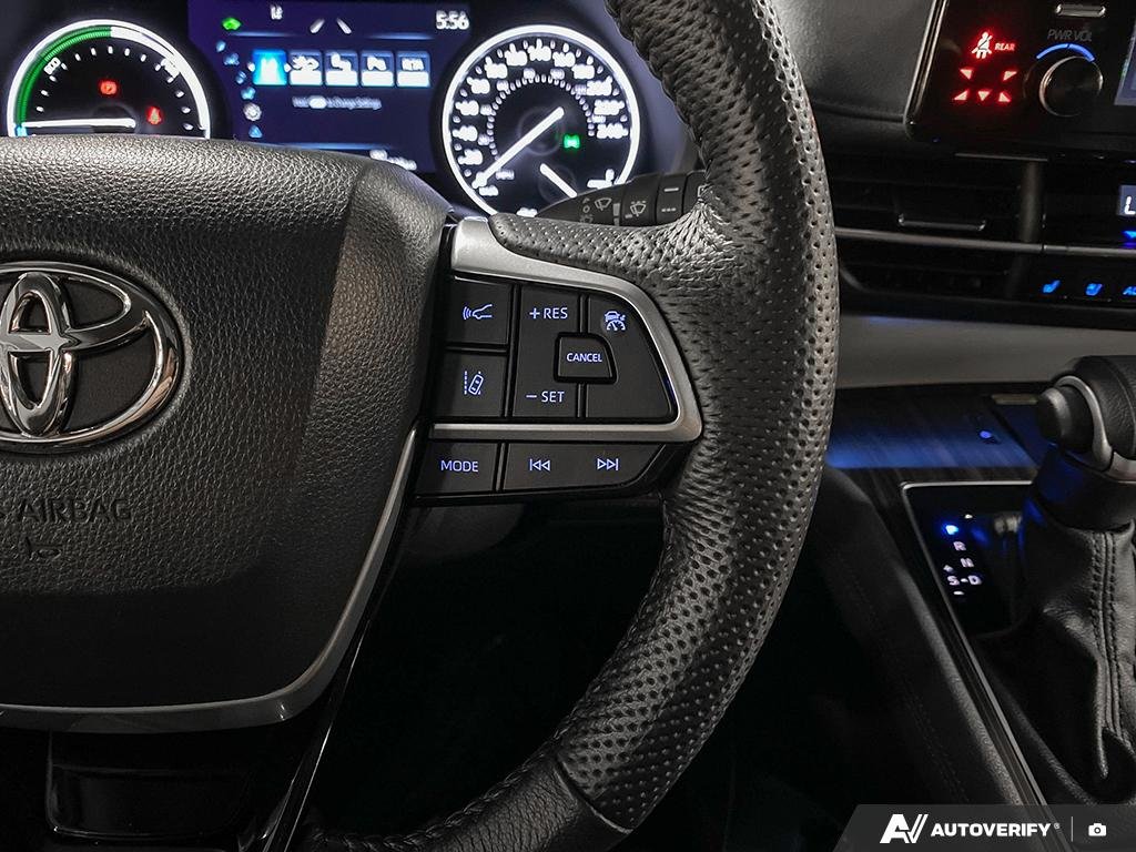 2023 Toyota Sienna 2601822A | Limited Silver Edmonton - photo #14