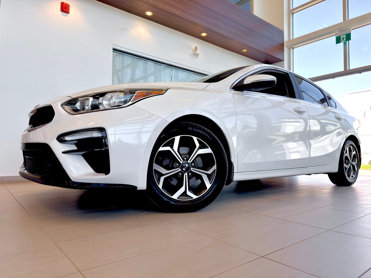 2020 Kia Forte White Notre-Dame-des-Prairies - photo #1