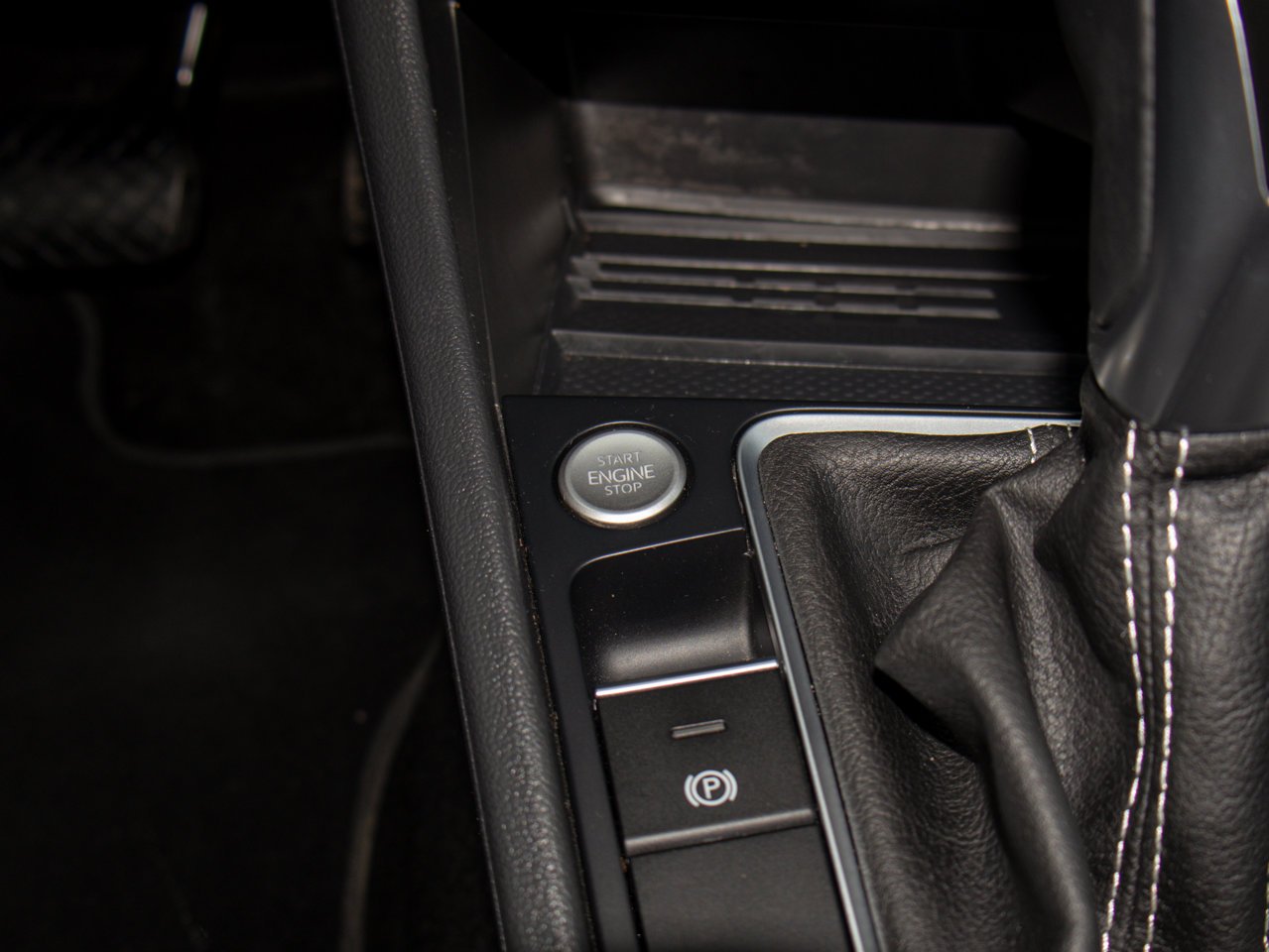 2025 Volkswagen Jetta Comfortline Auto Monterey Blue Pearl Sherwood Park - photo #27