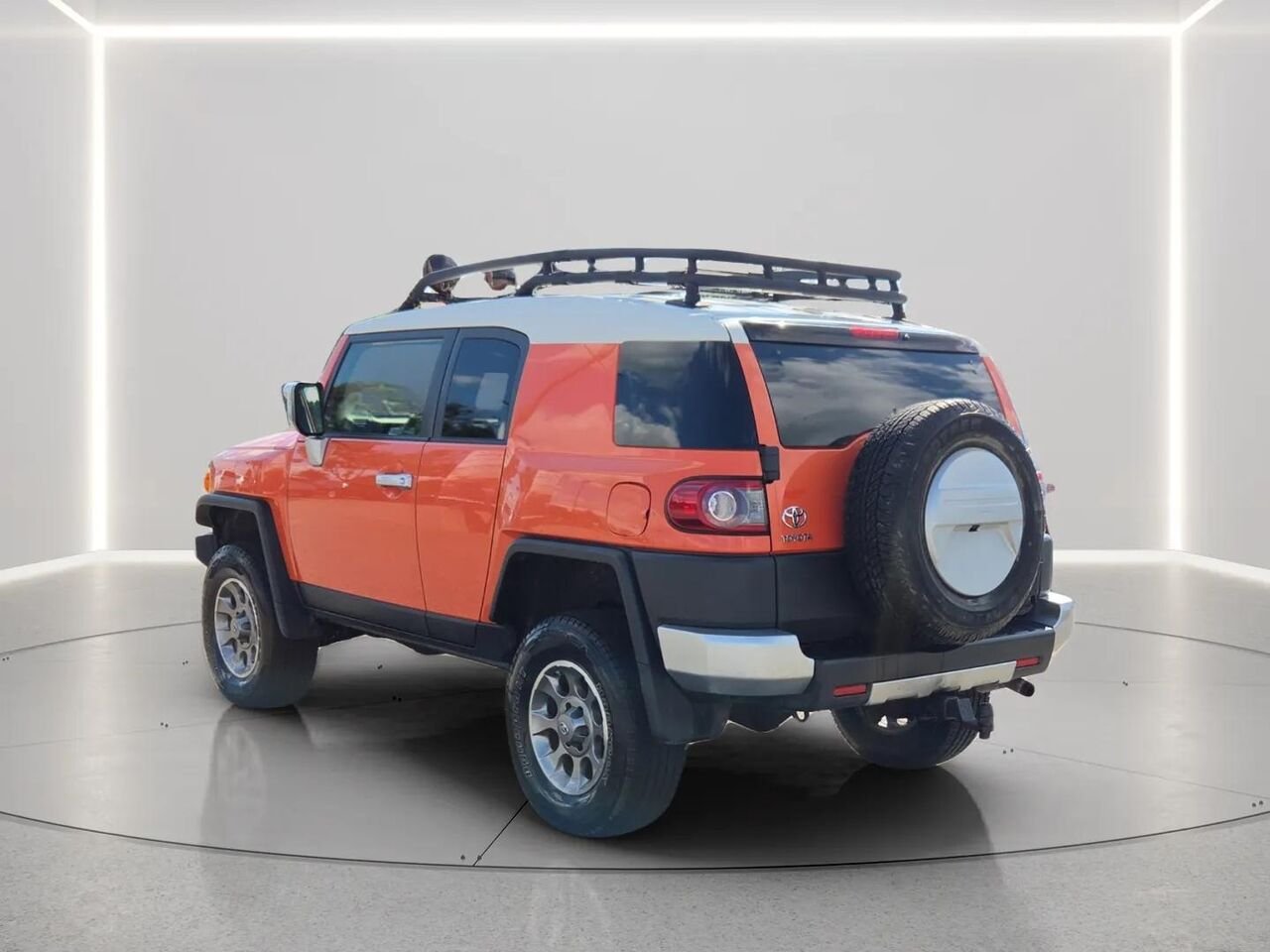 Toyota FJ Cruiser 2013 Orange Gatineau - photo #2