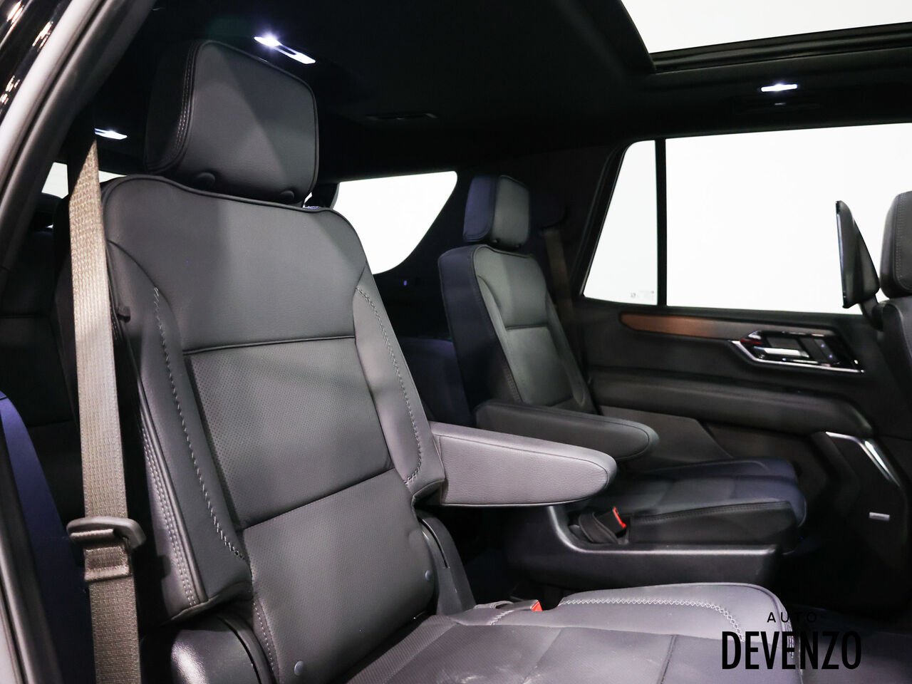 2025 GMC Yukon Black Saint-Eustache - photo #13