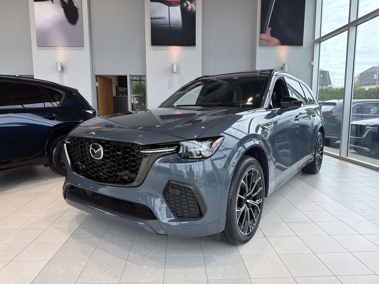 MAZDA CX-70 hybride rechargeable 2026 Gris polymétal métallisé Ste-Marie - photo #0