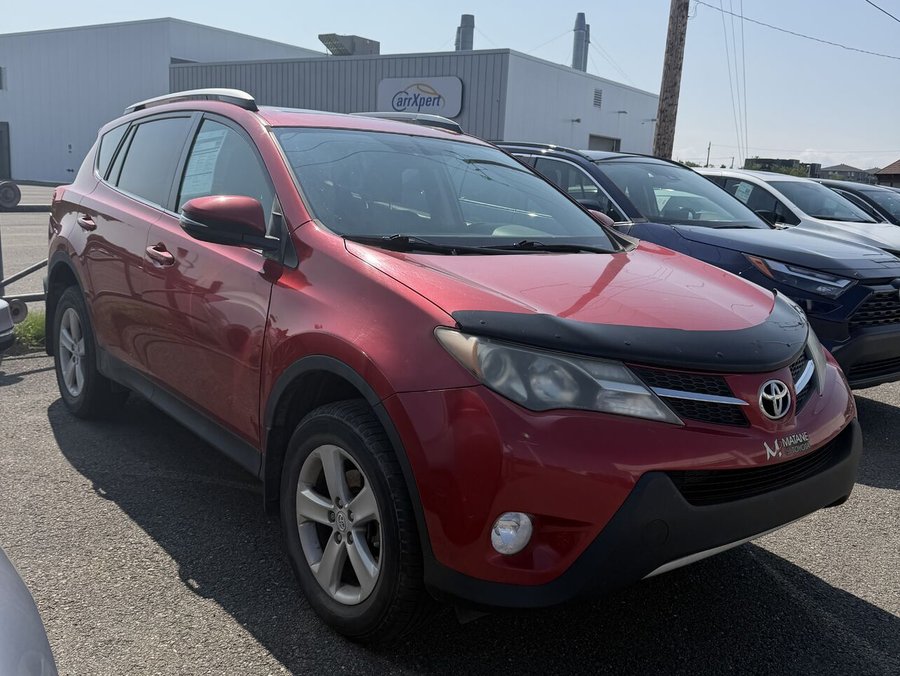 2014 Toyota Rav4 XLE AWD 2014 Red