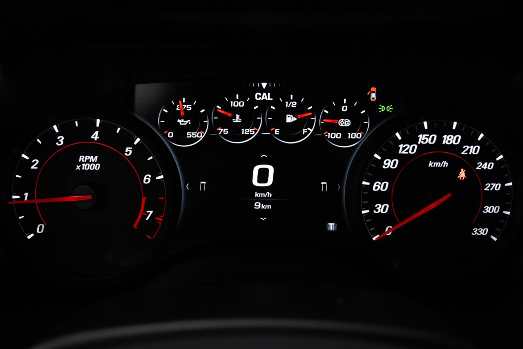 2018 Chevrolet Camaro 2dr Cpe ZL1 | 1LE PACKAGE White Kirkland - photo #9