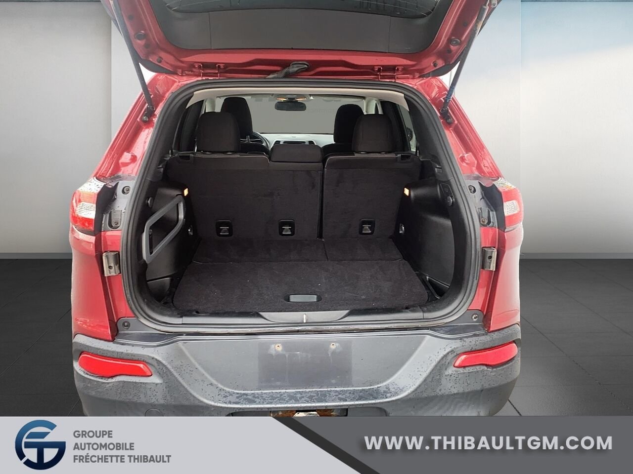 2014 JEEP CHEROKEE L 4 RM, 4 portes, North Red Montmagny - photo #5