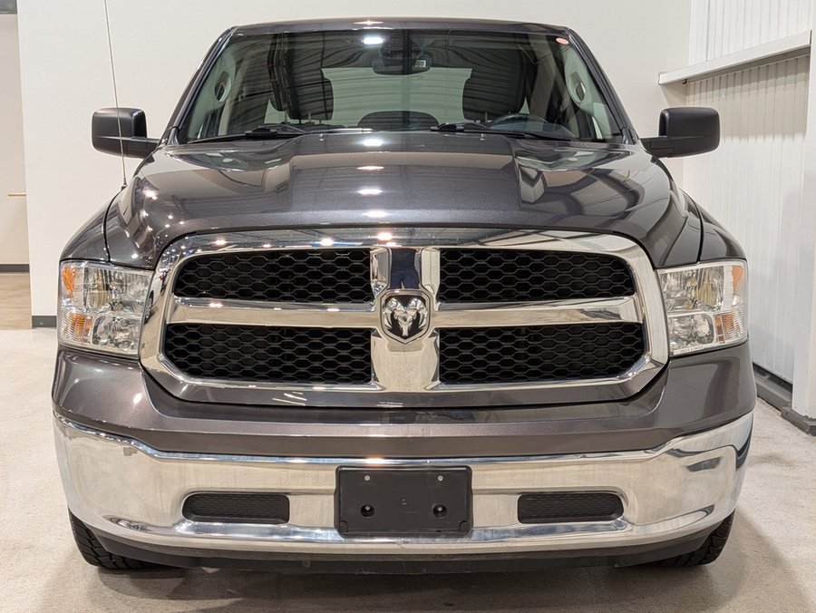 Ram 1500 Classic 2023 2023 Gris