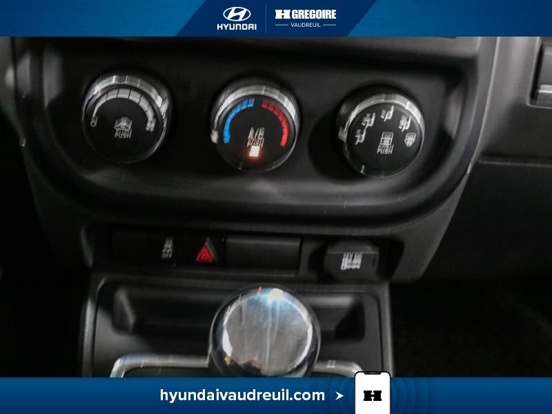 2016 Jeep Patriot Black Laval - photo #24
