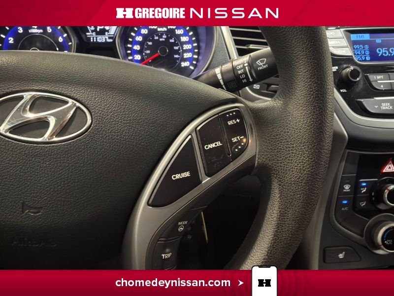 Hyundai Elantra 2016 Bleu Blainville - photo #19