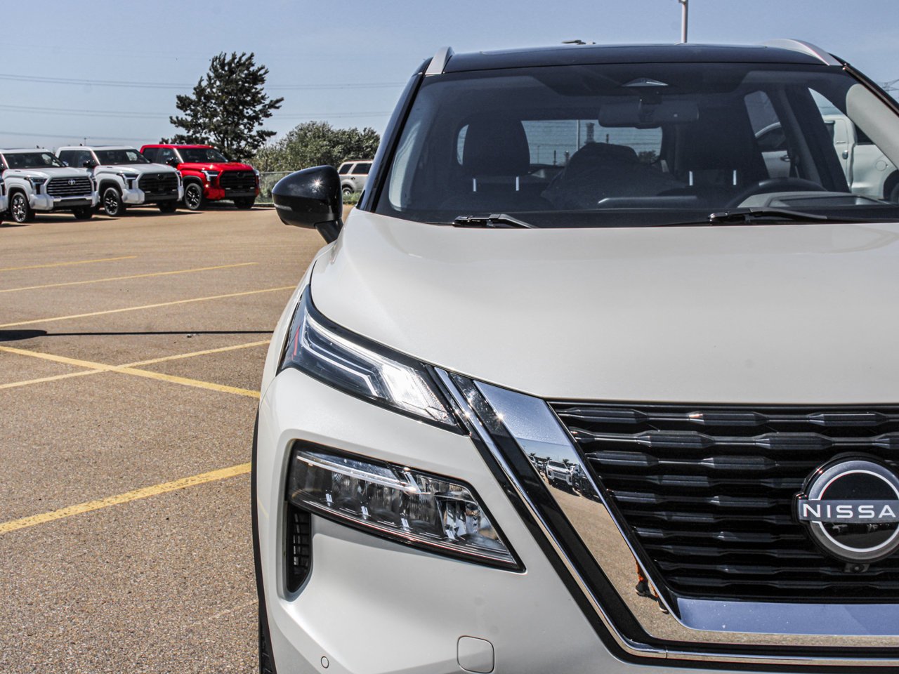 2023 Nissan Rogue AWD Platinum White Sherwood Park - photo #10