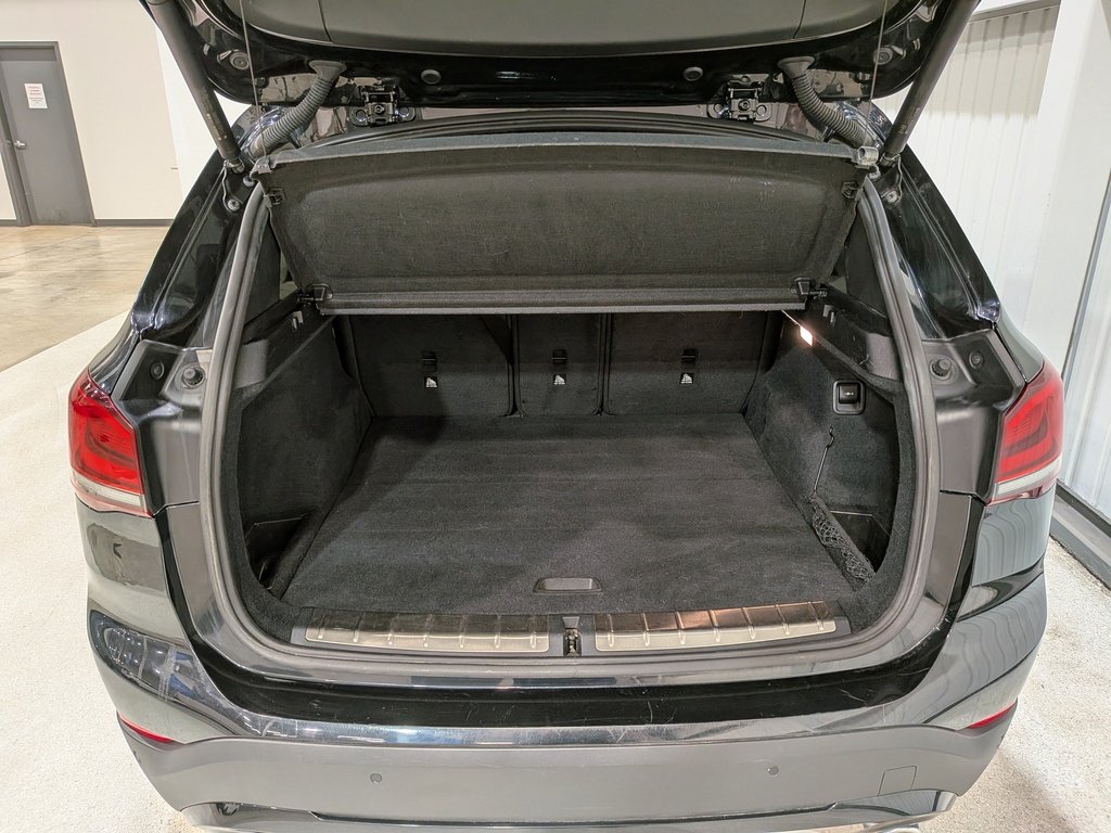 BMW X1 xDrive28i Sports Activity Vehicle 2020 Noir Val-David - photo #8