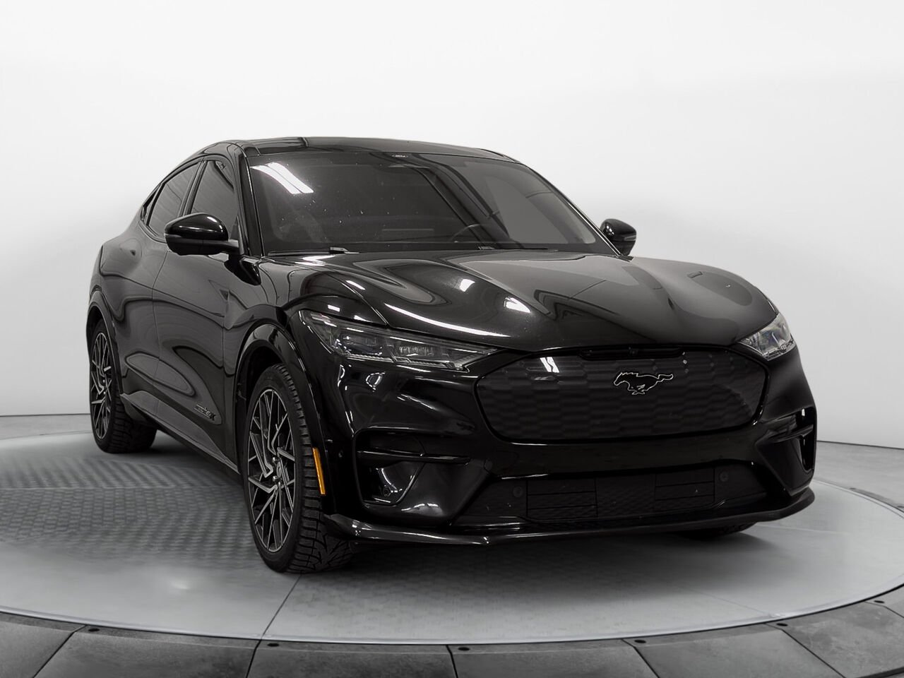 Ford MUSTANG MACHE-E GT AWD Toit Pano Système de son Bang & Olufsen 2022 Noir Sherbrooke - photo #1