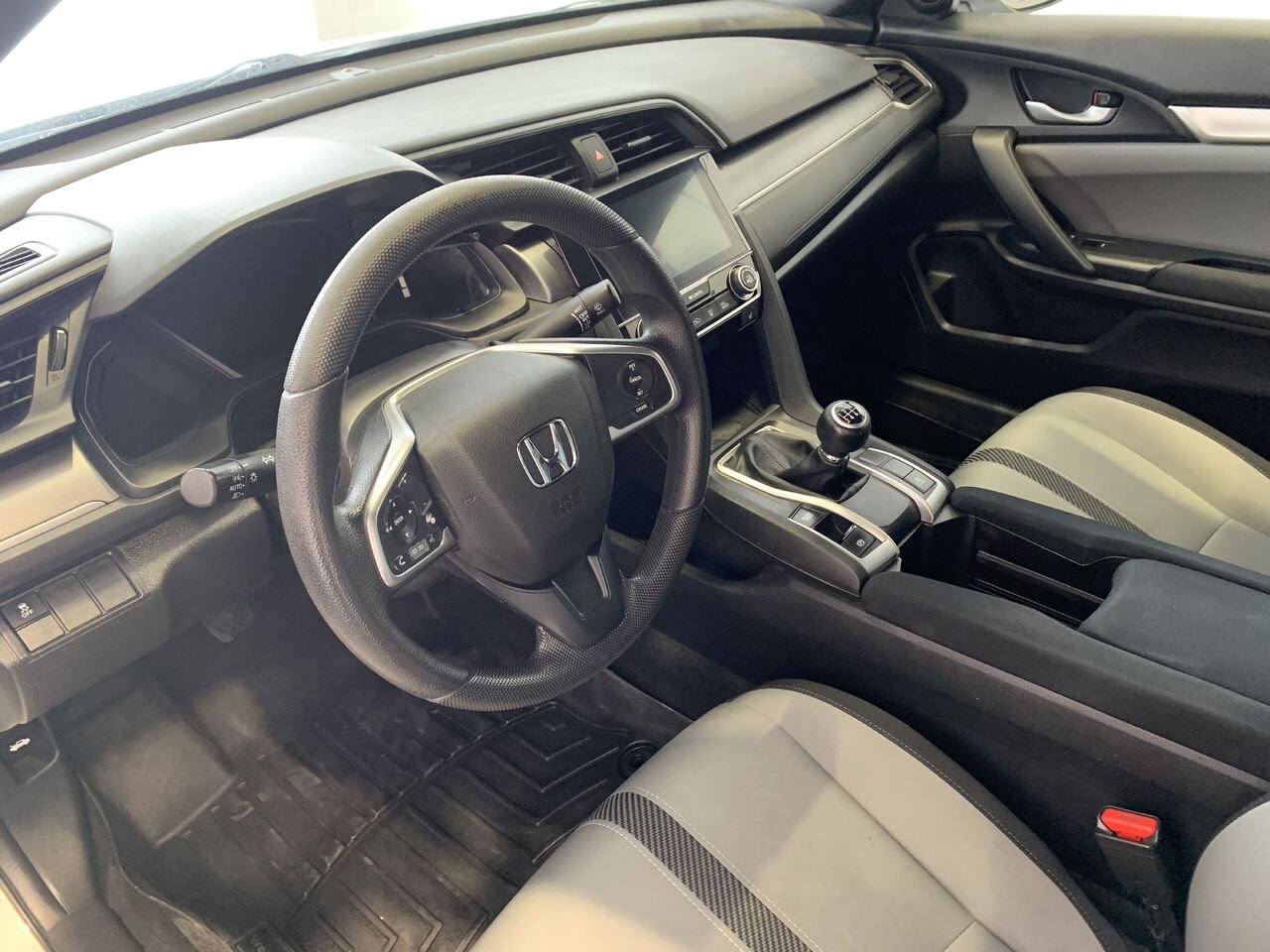 2017 Honda Civic Coupé LX CIVIC COUPE LX White Châteauguay - photo #17