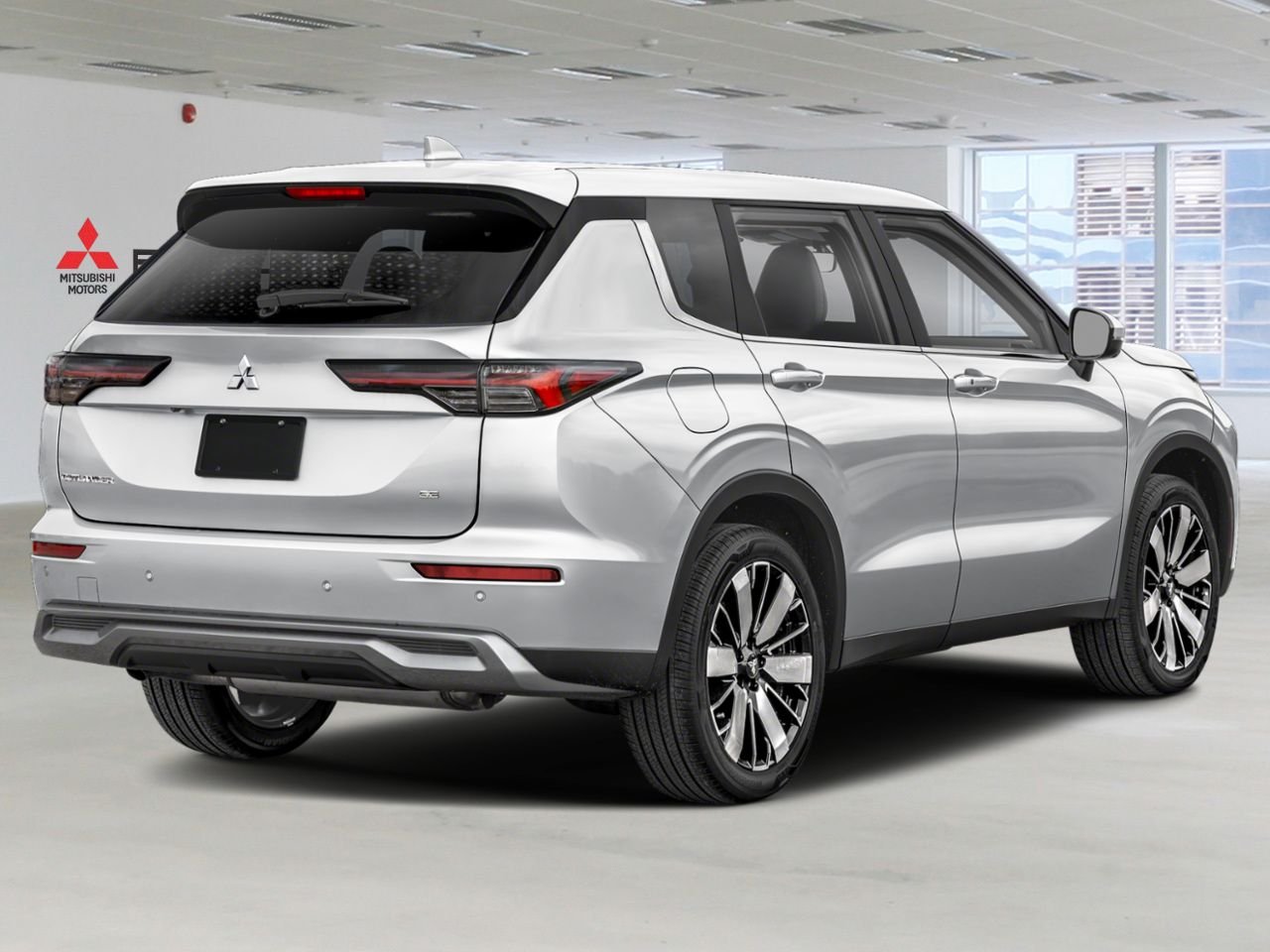 2026 MITSUBISHI Outlander Sterling Silver Gatineau - photo #2