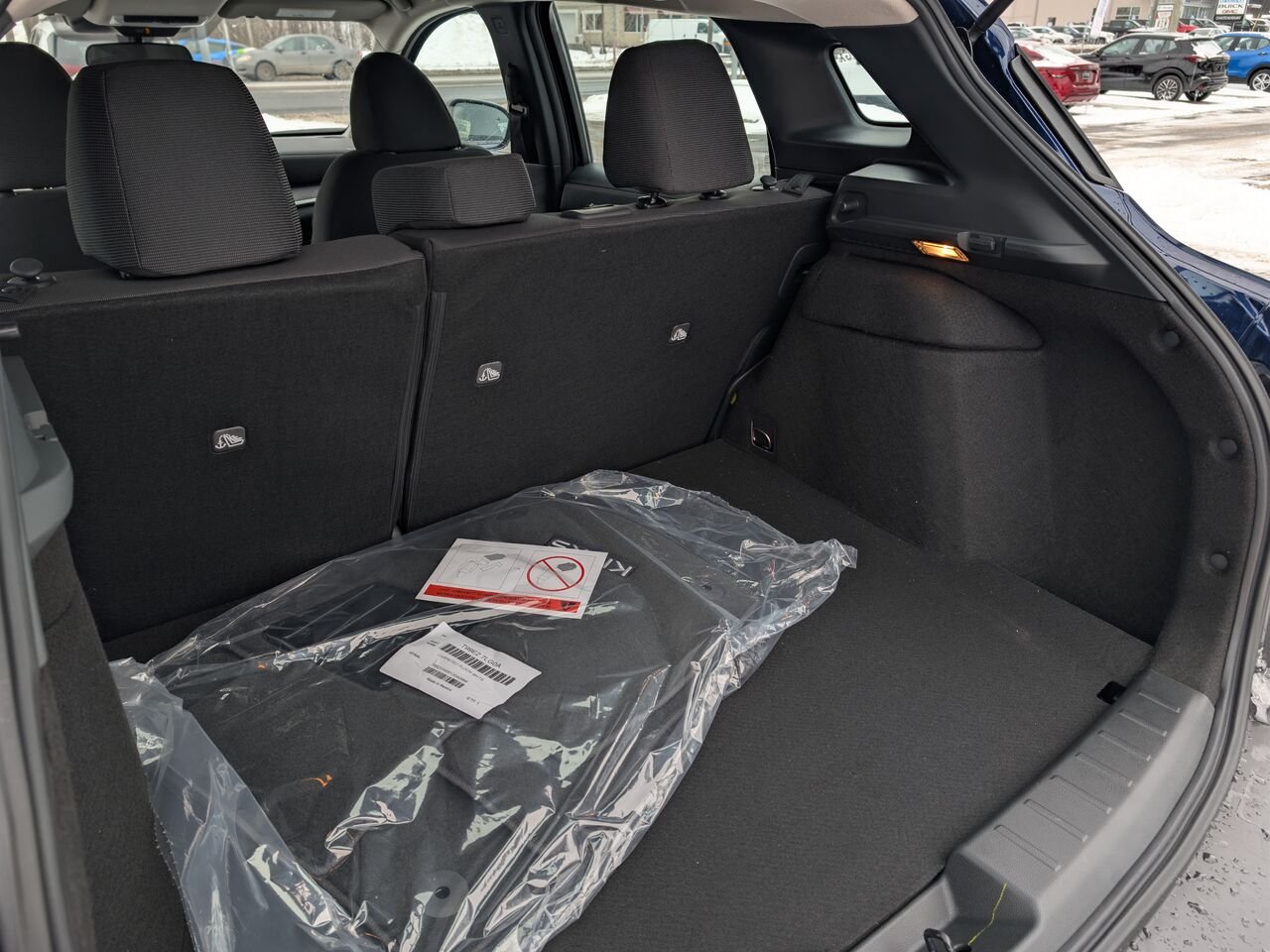 Nissan Kicks KICKS S 2026 Bleu foncé nacré Châteauguay - photo #8