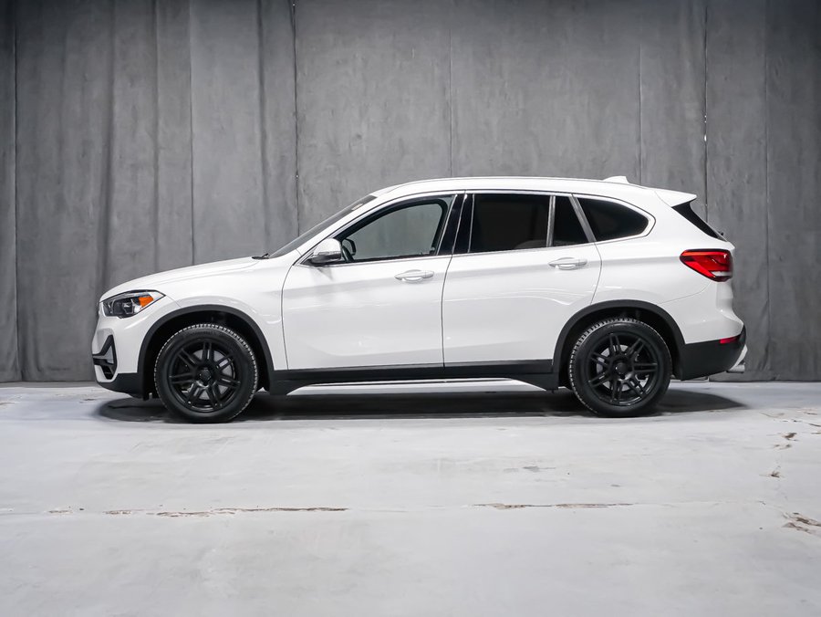 2021 BMW X1 28i XDRIVE PNEUS D'HIVER ET ÉTÉ White