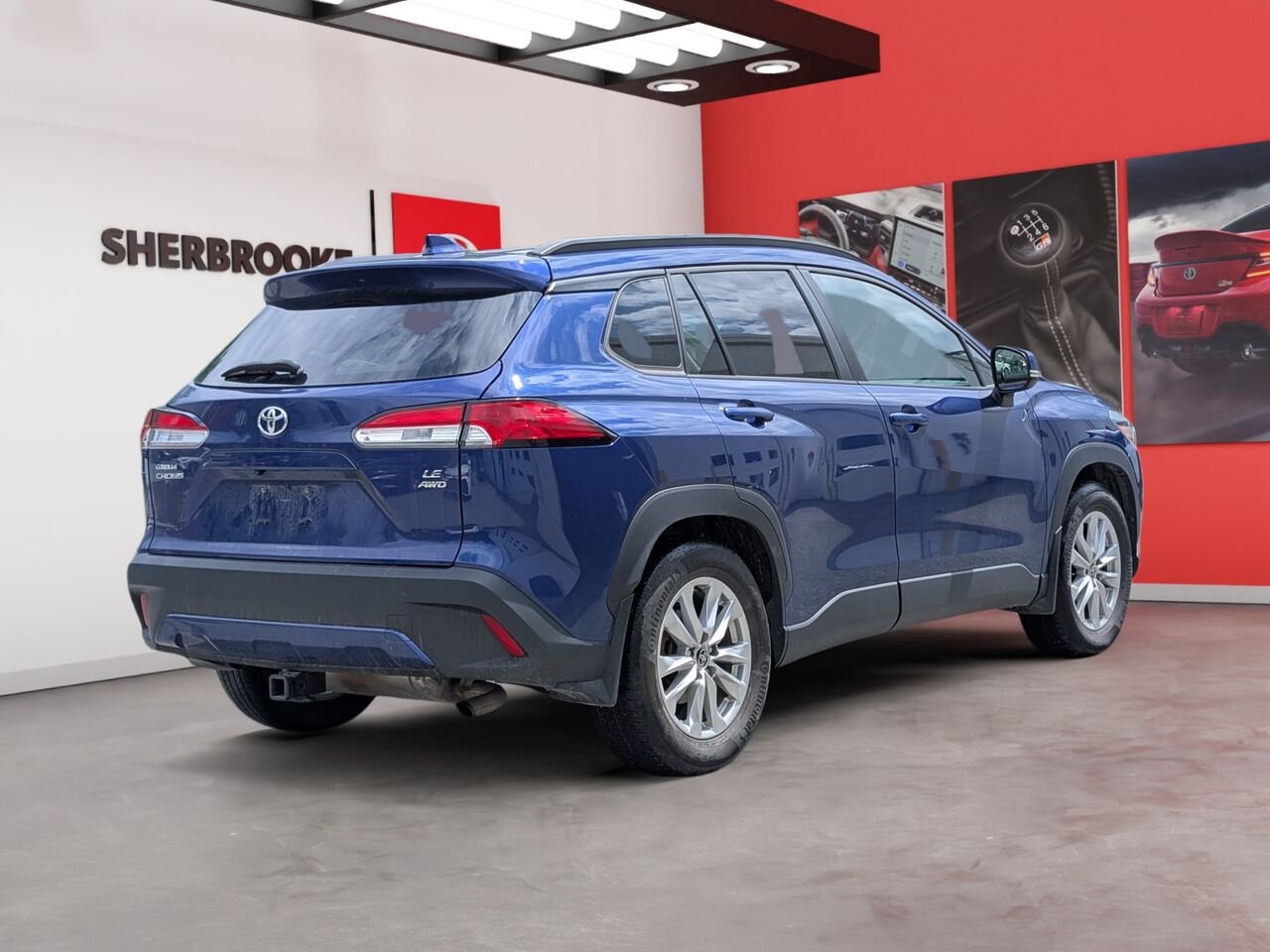 Toyota Corolla Cross LE/SIÈGES CHAUFFANTS/VOLANT CHAUFFANT/CAMÉRA DE RECUL/BLUETOOTH/AC 2022 Bleu Sherbrooke - photo #2