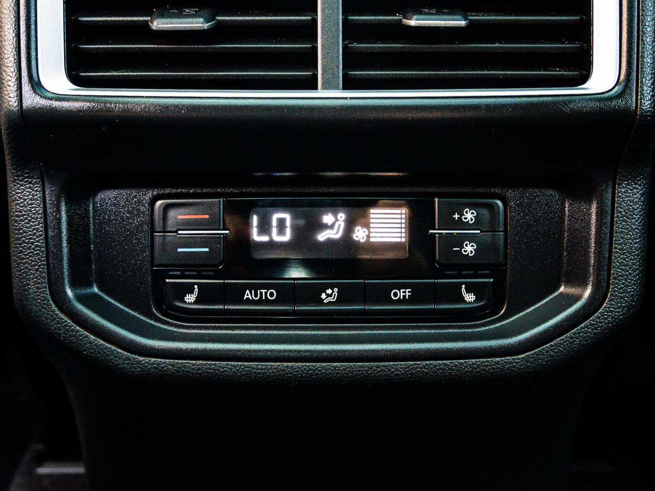 2024 Volkswagen Atlas Highline 2.0 TSI 4MOTION Black Sherwood Park - photo #28