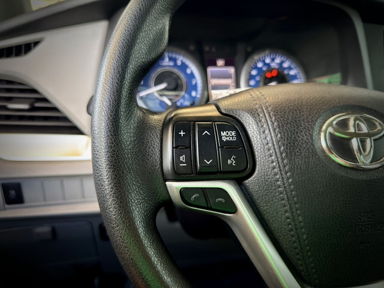 Toyota Sienna 2020 Blanc Notre-Dame-des-Prairies - photo #22
