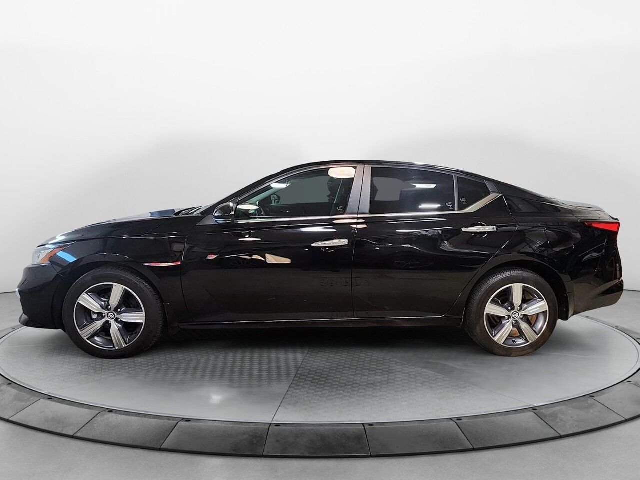 2021 Nissan Altima VIN 1N4BL4BW4MN335429 Black Chicoutimi - photo #6