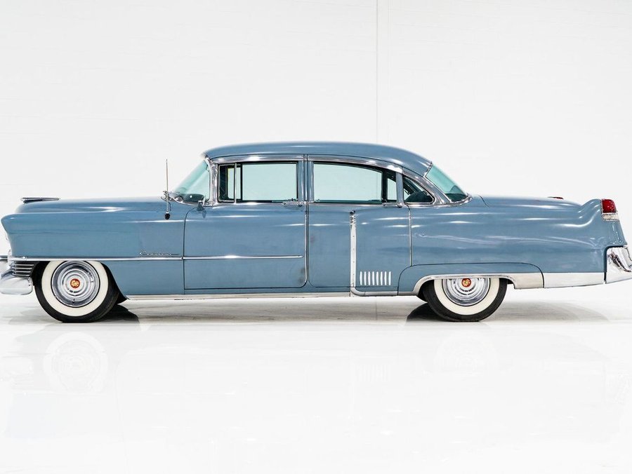 1954 Cadillac Fleetwood 1954 Blue