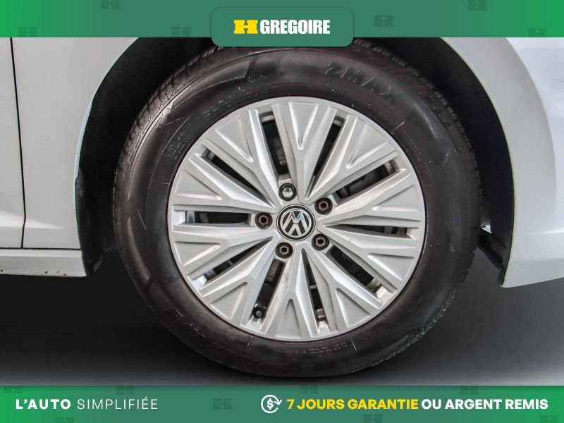 Volkswagen Jetta 2019 Blanc Laval - photo #8