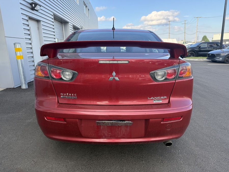 Mitsubishi Lancer SE, Toit ouvrant, Mags 16 pouces 2015 Rouge