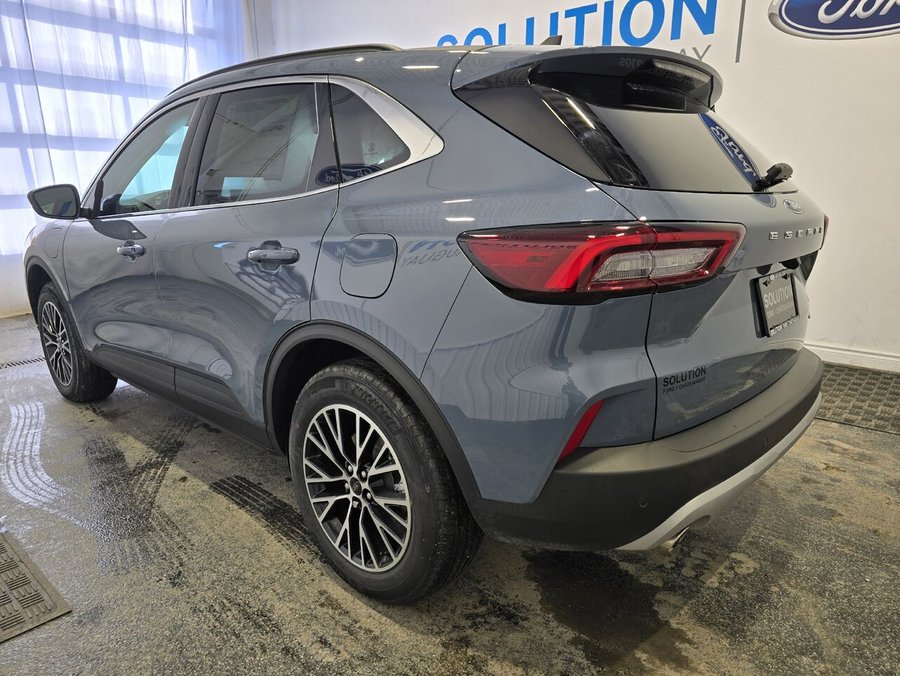 Ford Escape 2026 Bleu vapeur métallisé