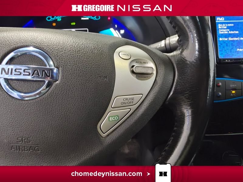 2014 Nissan Leaf Blue Saint-Eustache - photo #20