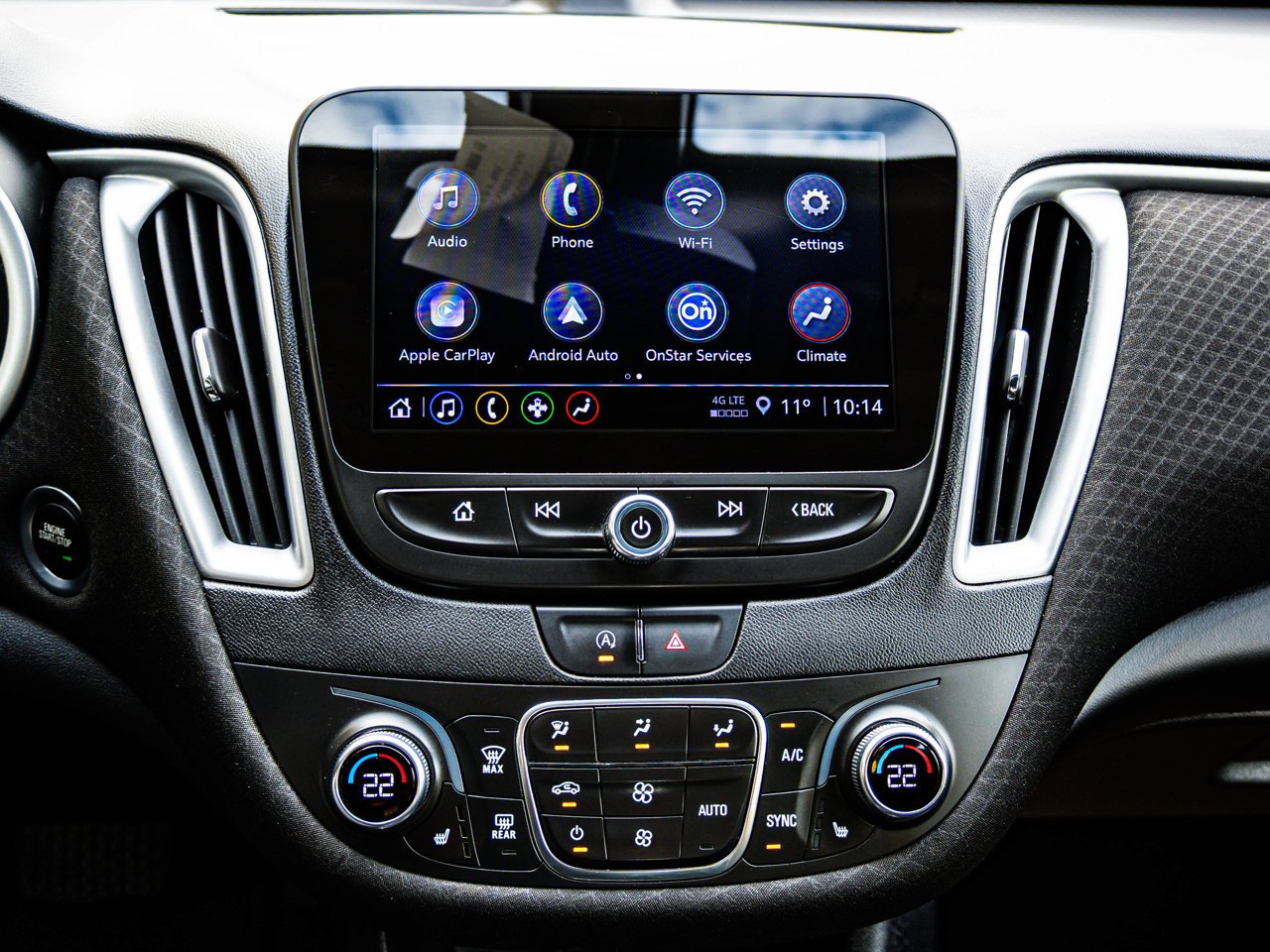 2022 Chevrolet Malibu 4dr Sdn LT Grey Sherwood Park - photo #23