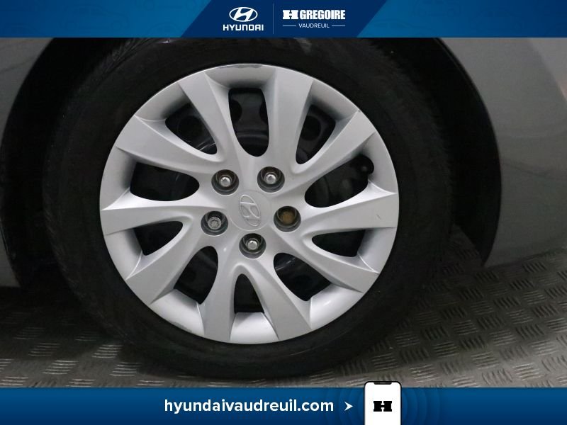 Hyundai Elantra YS42 | Berline 4 portes, boîte automatique, GL 2013 Gris Laval - photo #30