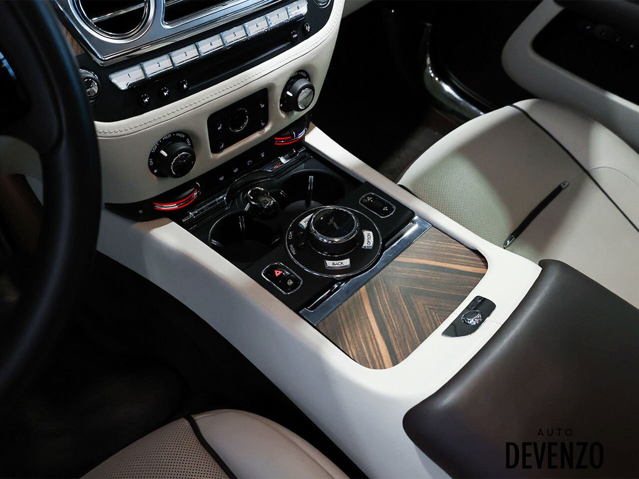 Rolls-Royce Wraith 2020 Blanc Saint-Eustache - photo #25