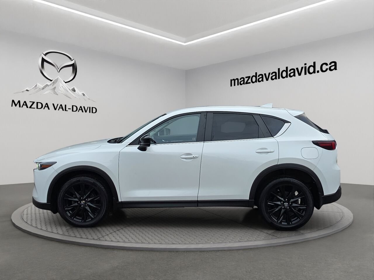 Mazda CX-5 2023 Blanc Val-David - photo #1