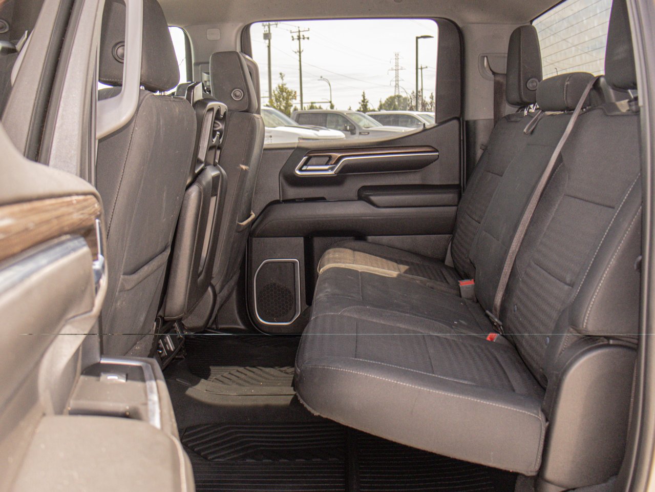 2022 Chevrolet Silverado 1500 4WD Crew Cab 147 LT Trail Boss Beige Sherwood Park - photo #30