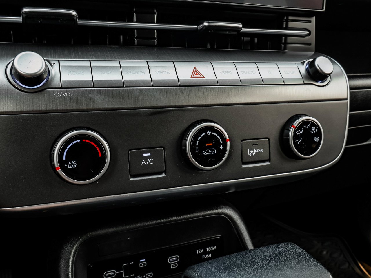 2024 Hyundai Kona 2.0L Preferred AWD Red Sherwood Park - photo #28