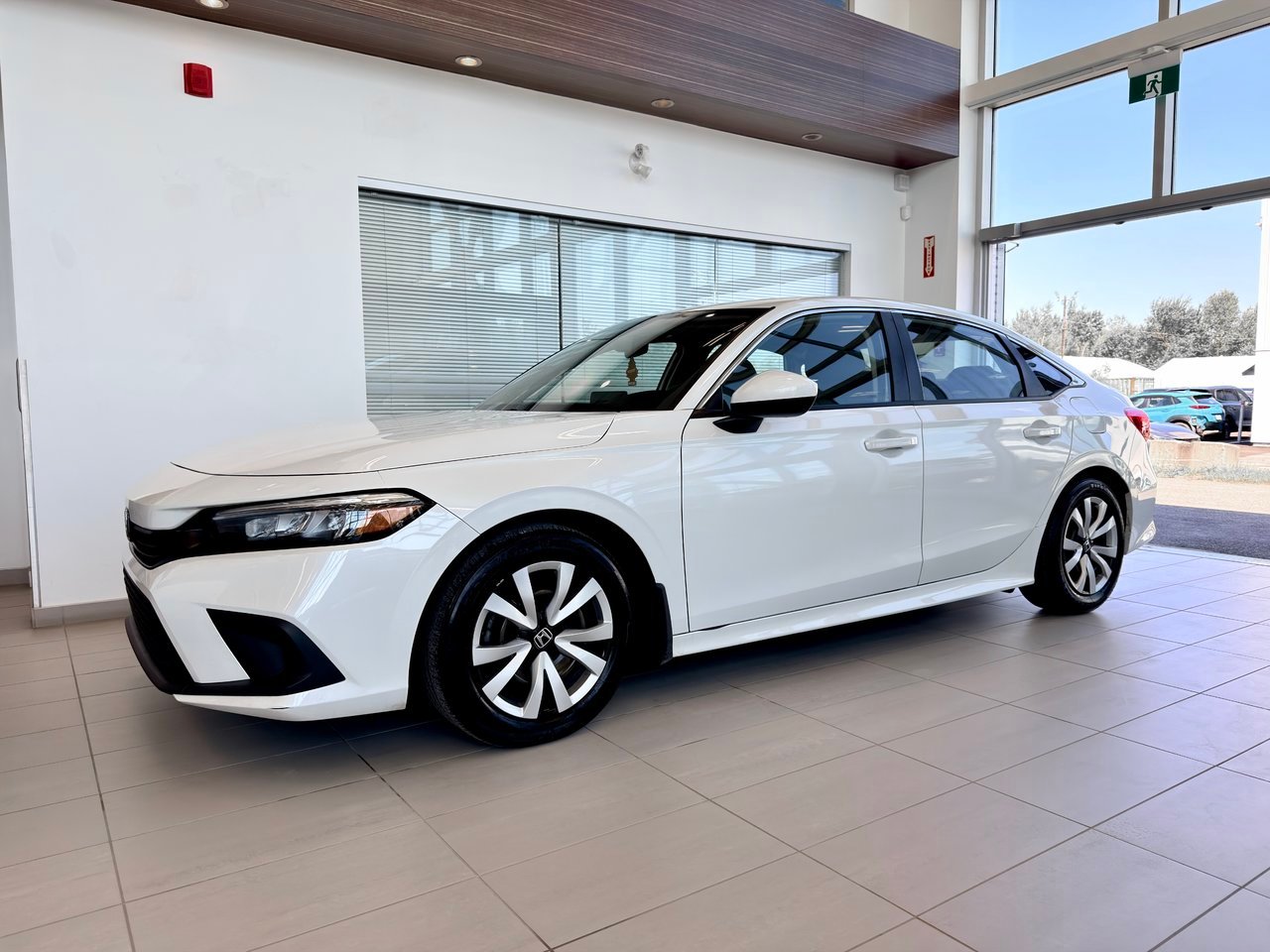 Honda Civic Sedan 2023 Blanc Notre-Dame-des-Prairies - photo #2
