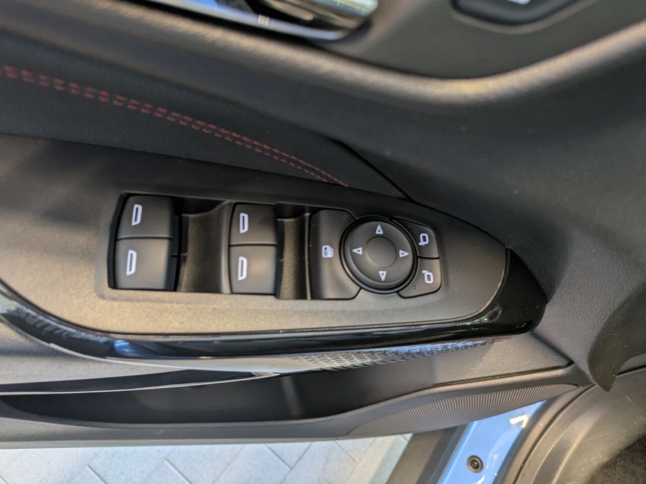2024 Chevrolet Trax Blue Gatineau - photo #4