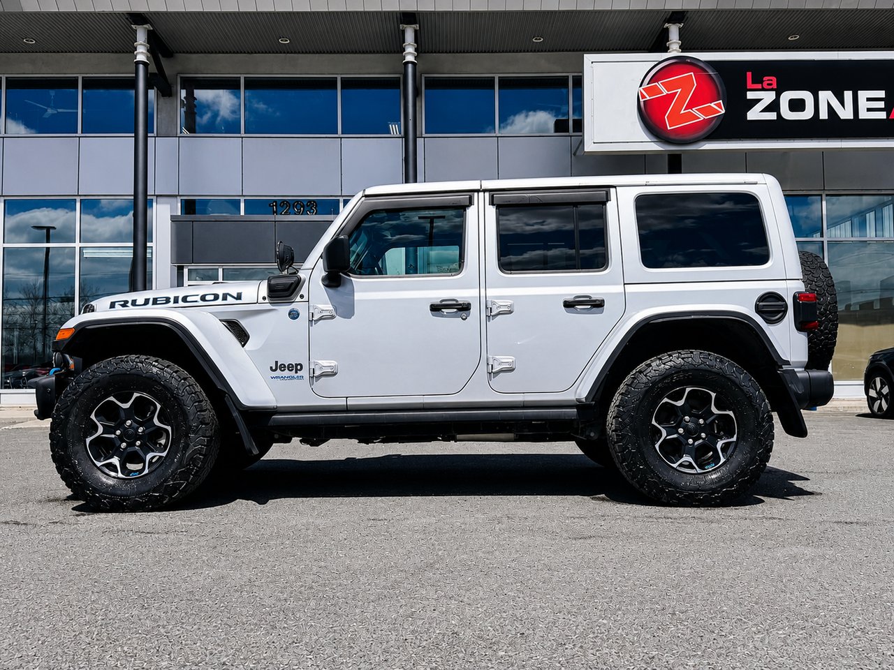 2022 Jeep Wrangler 4xe RUBICON Silver Granby - photo #2