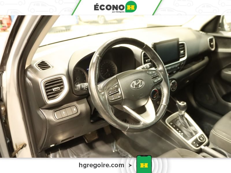 2021 Hyundai Venue Silver Saint-Eustache - photo #22