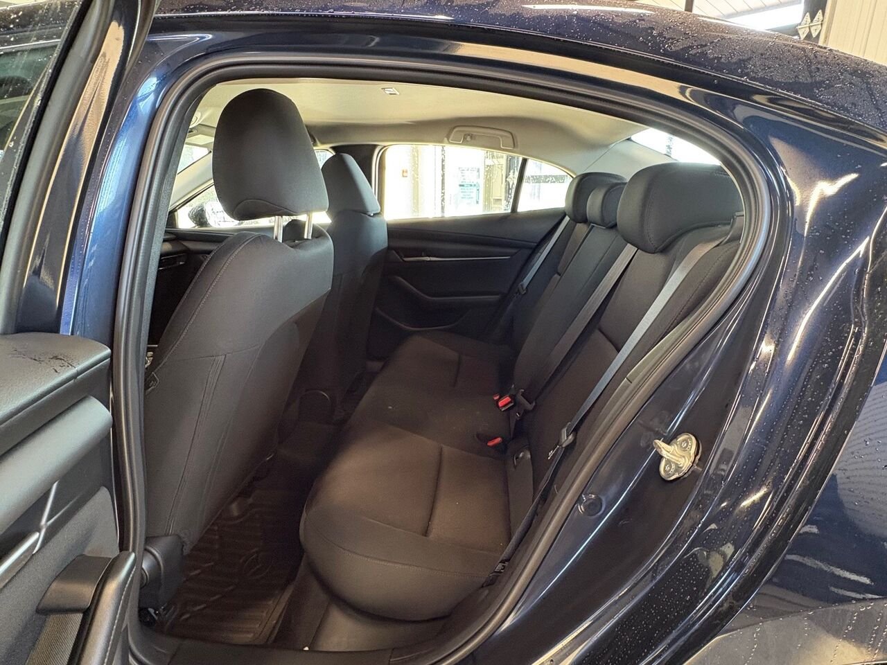 MAZDA Mazda3 GX 2026 Bleu cristal foncé mica Châteauguay - photo #11
