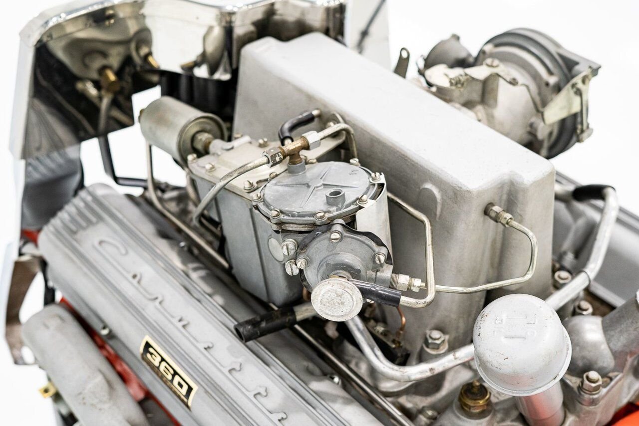 1962 Chevrolet 327/360HP PRIX EN USD | Fuelie Original Factory Motor never installed or stamped Montreal - photo #38