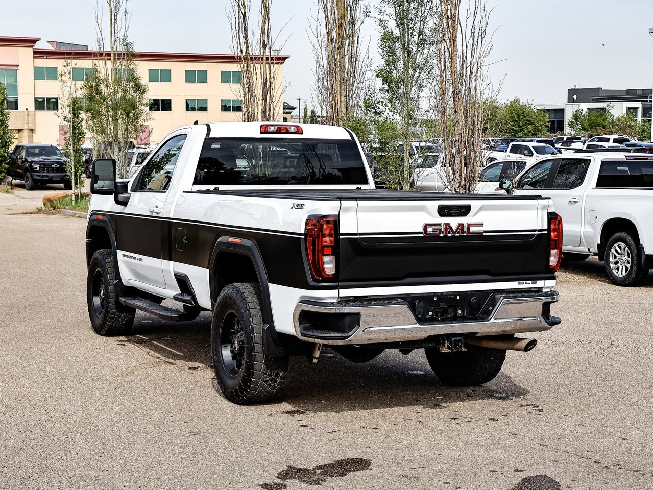 2024 GMC Sierra 3500HD 4WD Reg Cab 142 SLE White Sherwood Park - photo #10