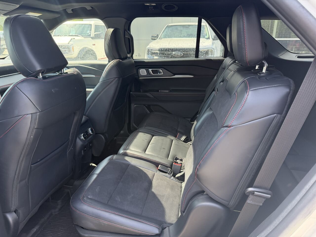 Ford Explorer 2026 Blanc Mont-Laurier - photo #13